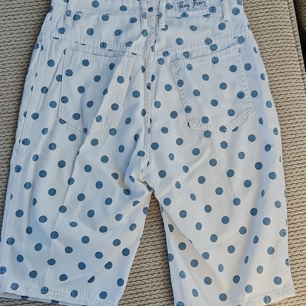 Women's White and Blue Polka Dot Shorts, Size 7